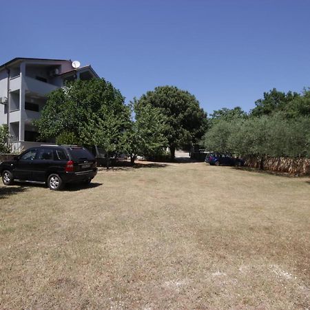 Apartments Smitran Баньоле Екстер'єр фото