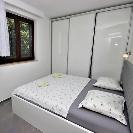 Apartments Smitran Баньоле Екстер'єр фото