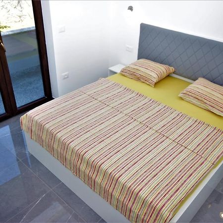 Apartments Smitran Баньоле Екстер'єр фото