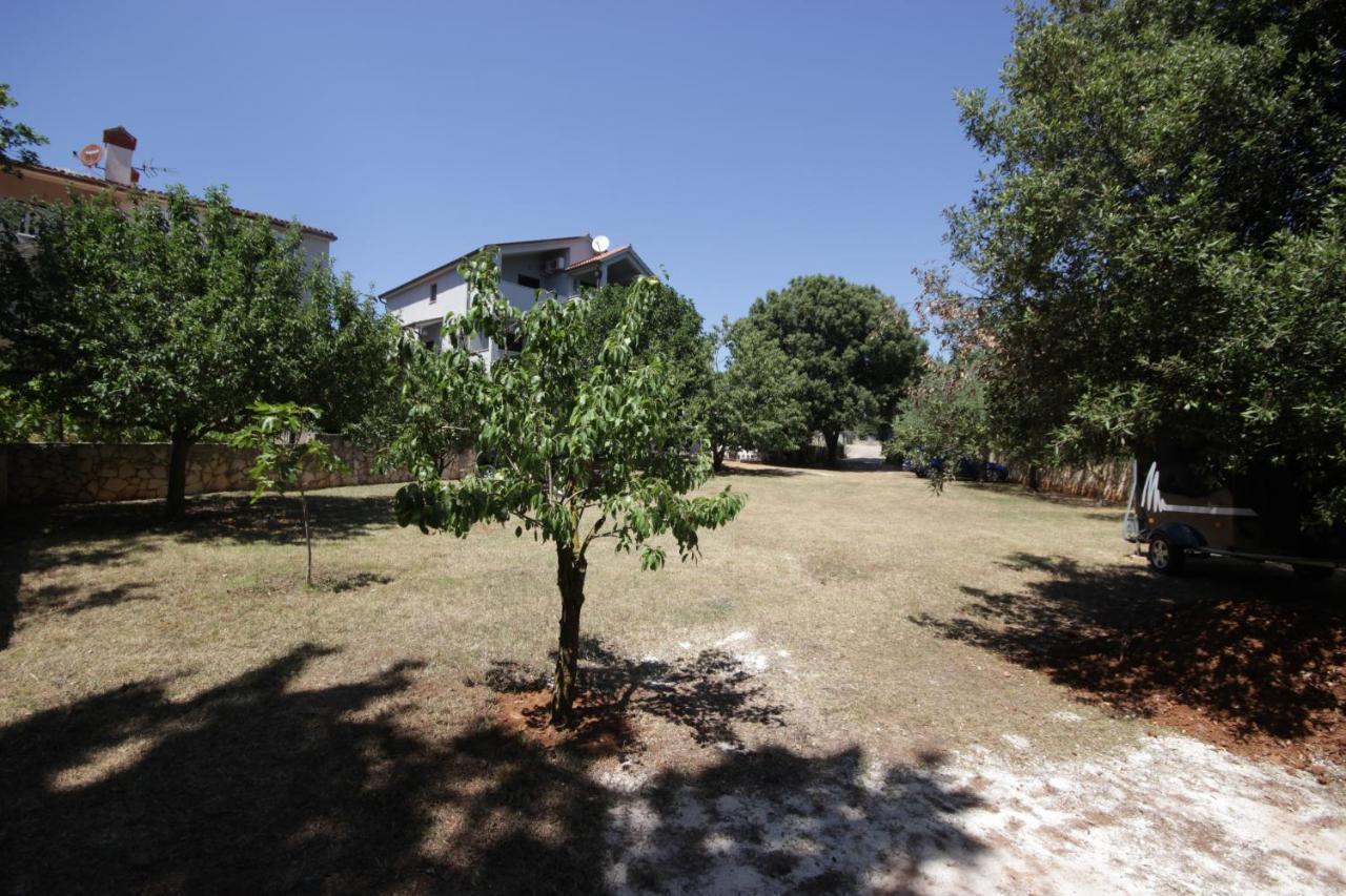Apartments Smitran Баньоле Екстер'єр фото