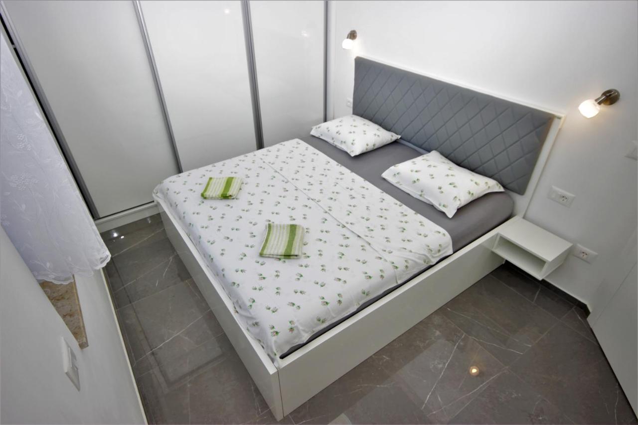 Apartments Smitran Баньоле Екстер'єр фото
