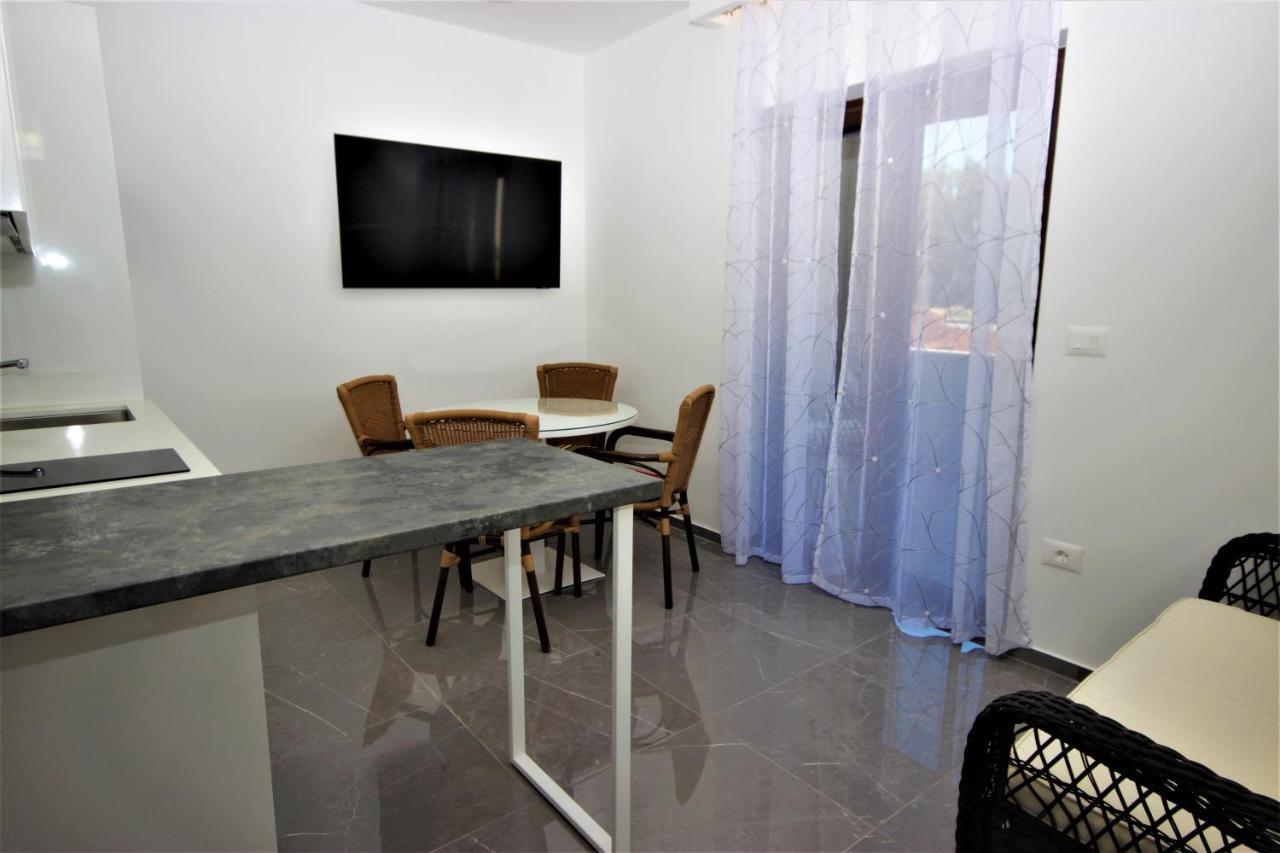 Apartments Smitran Баньоле Екстер'єр фото