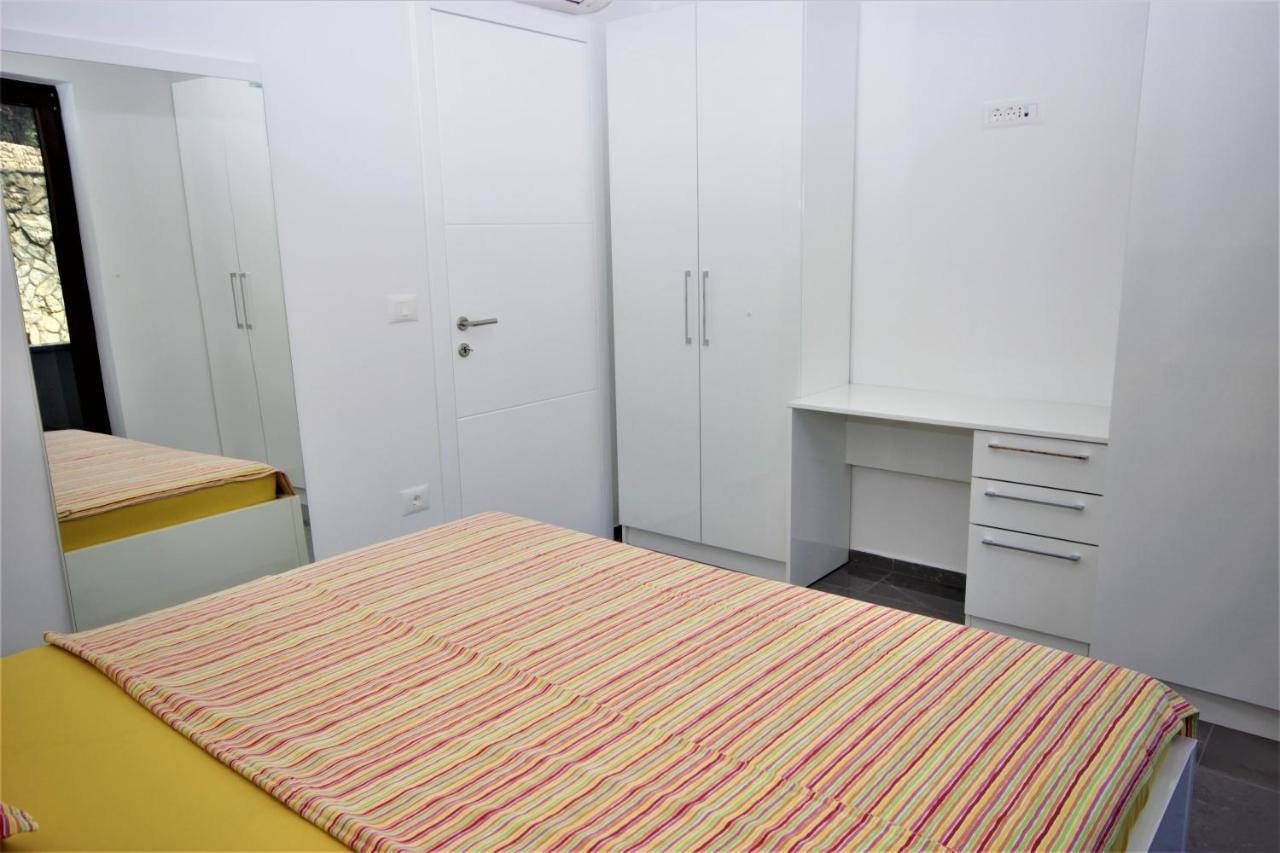 Apartments Smitran Баньоле Екстер'єр фото