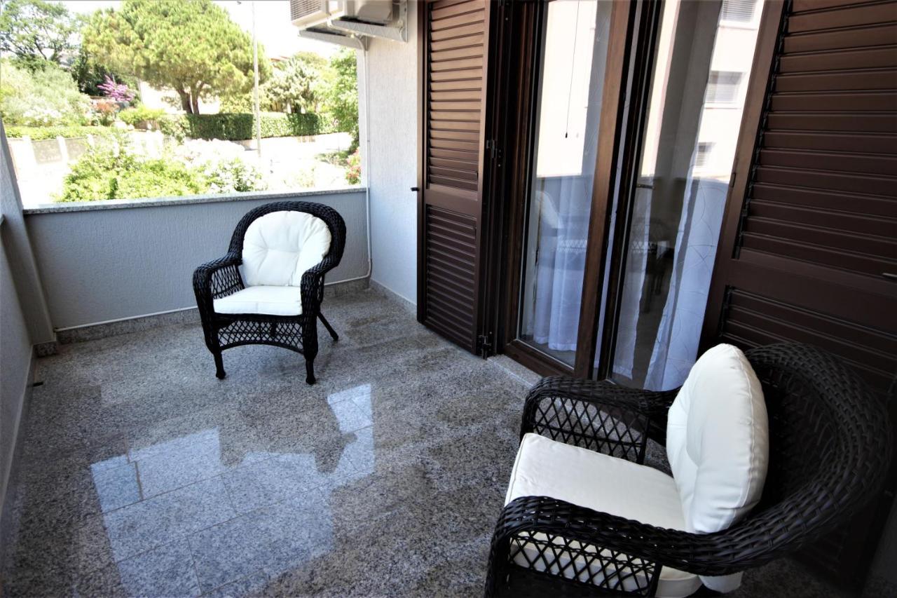 Apartments Smitran Баньоле Екстер'єр фото